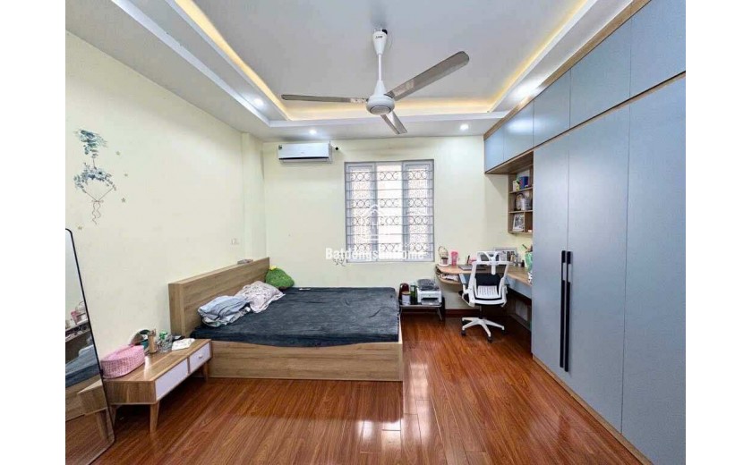 Minh Khai Nhà Đẹp 35m - 5 Tầng Ngõ 3 Gác, 20m Ra Ô Tô, Hơn 7 Tỷ